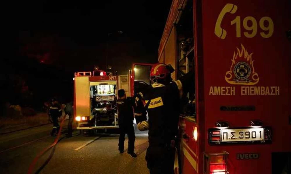 Πολύ μεγάλη φωτιά στο Κεφαλάρι Άργους - Κινητοποίηση από την Πυροσβεστική